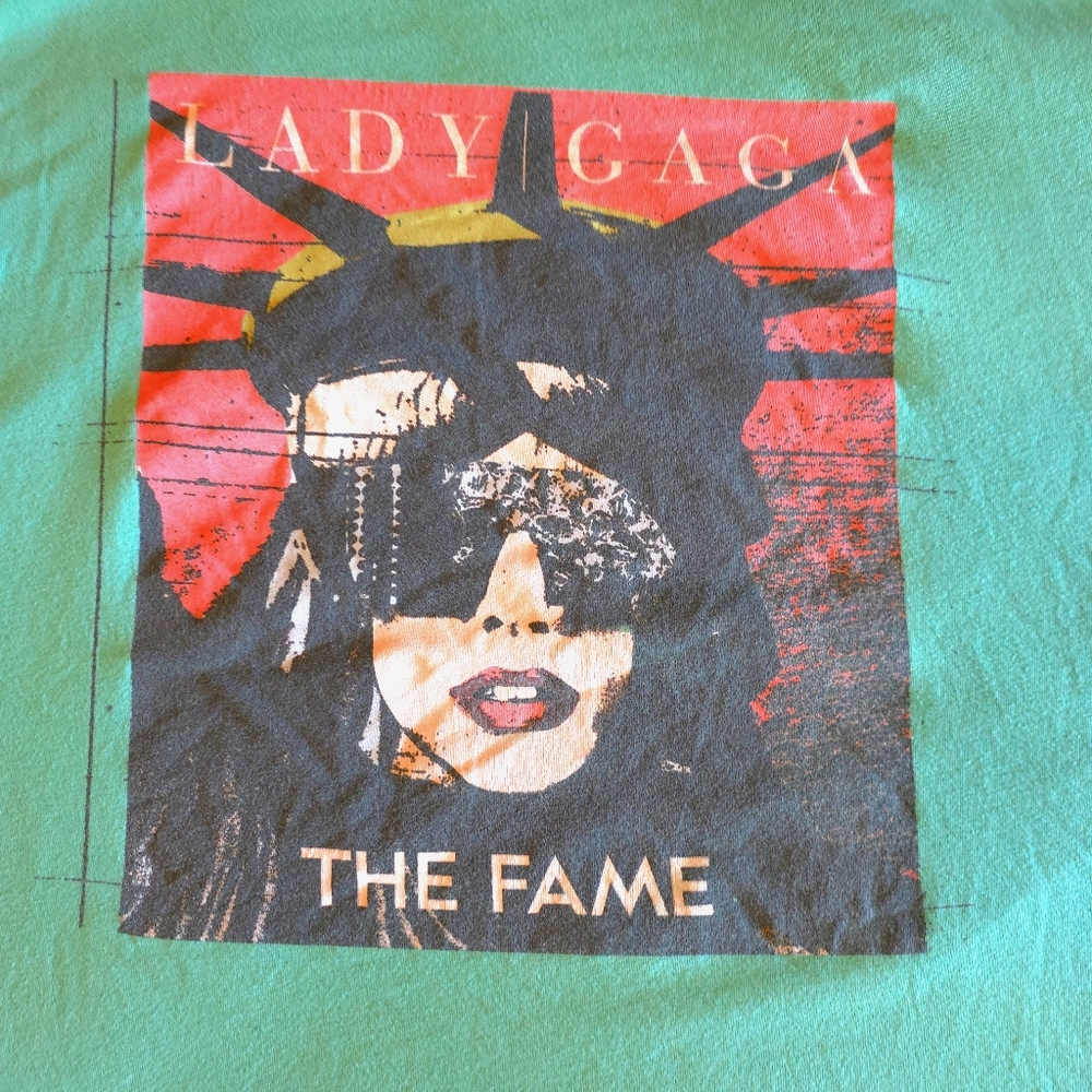 Green Lady Gaga The Fame Vintage Graphic Tee Size XL